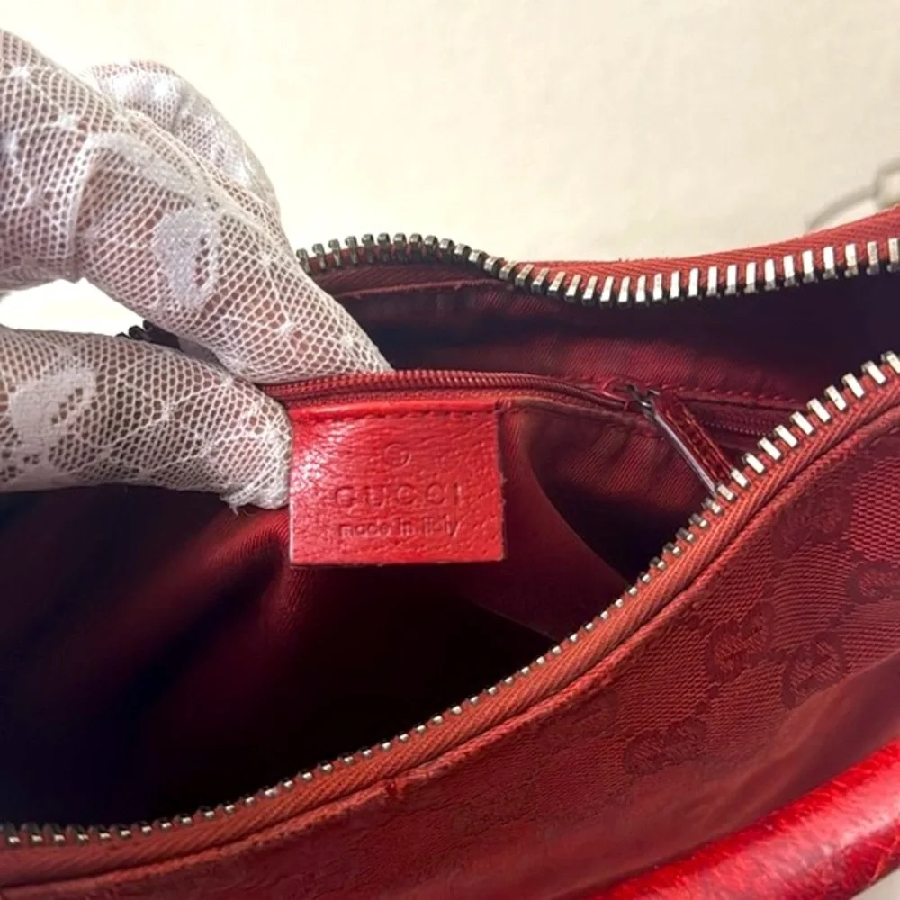Gucci Red Shoulder Bag - Picture 3 of 16